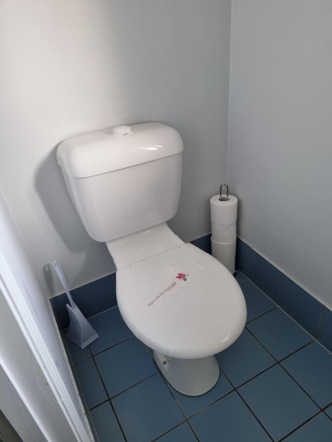 Blk Stays Guest House Deluxe Units Morayfield Bagian luar foto