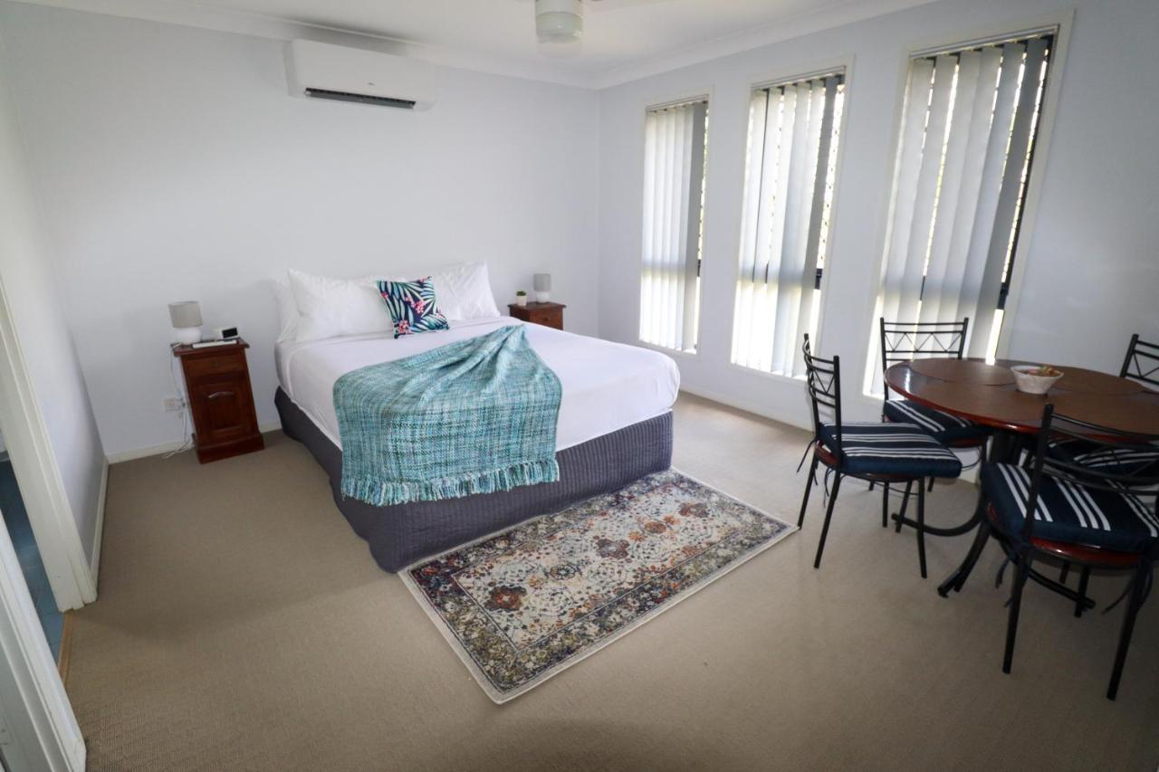 Blk Stays Guest House Deluxe Units Morayfield Bagian luar foto
